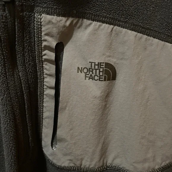 North Face Quarter Zip Fleece Pullover - Picture 2 of 5